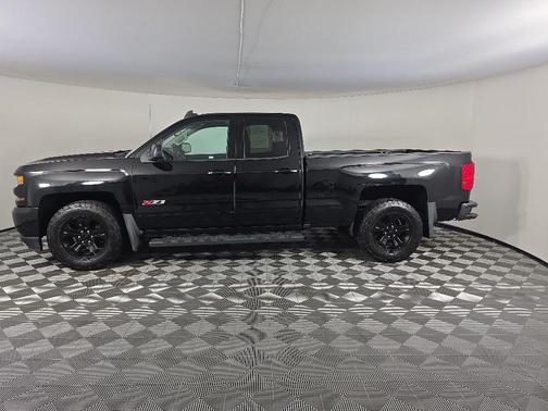 Black 2018 Chevrolet Silverado 1500 2LT