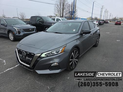 2022 Nissan Altima SR FWD