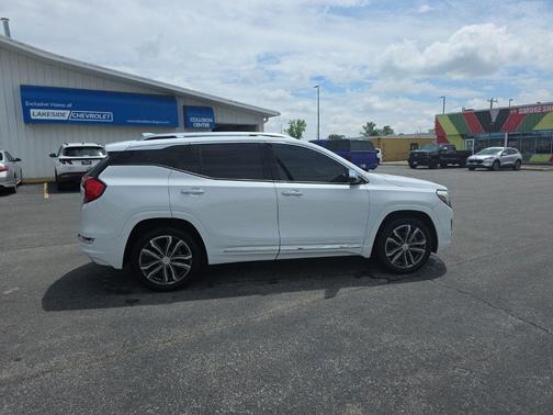 Summit White 2019 GMC Terrain Denali