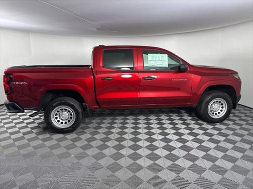 2025 Chevrolet Colorado WT
