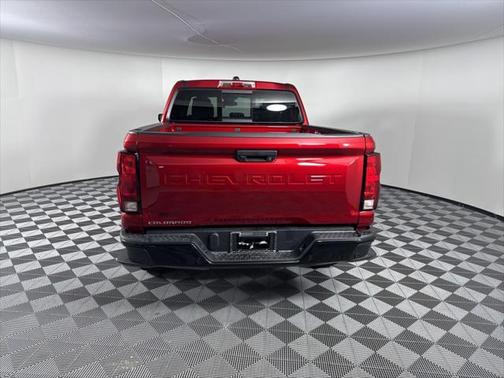 2025 Chevrolet Colorado WT