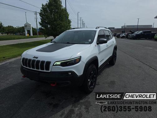 Bright White Clearcoat 2019 Jeep Cherokee Trailhawk Elite