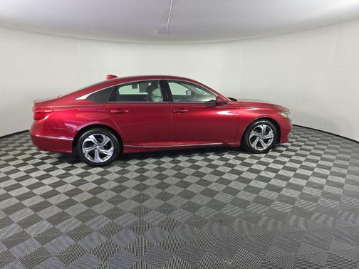 Radiant Red Metallic 2018 Honda Accord EX