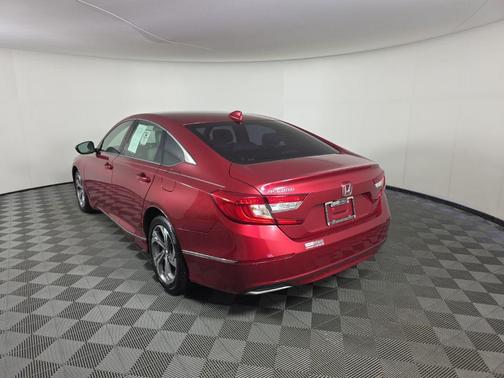 Radiant Red Metallic 2018 Honda Accord EX