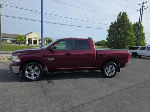 Delmonico Red Pearlcoat 2019 RAM 1500 Big Horn
