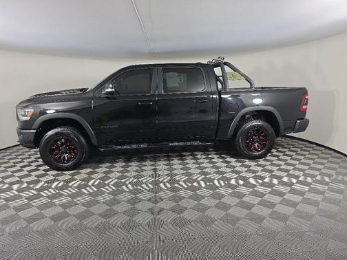 Diamond Black Crystal Pearl 2019 RAM 1500 Rebel