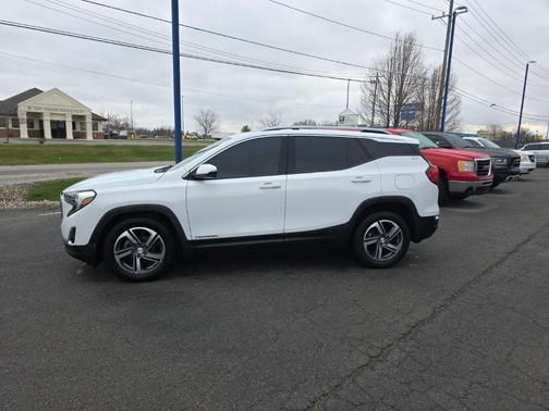 Summit White 2020 GMC Terrain SLT