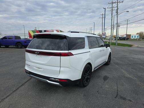 Snow White Pearl 2022 Kia Carnival SX Prestige