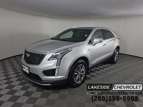 Radiant Silver Metallic 2020 Cadillac XT5 Premium Luxury