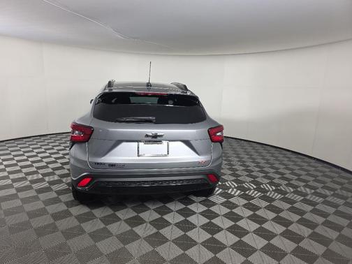 Sterling Gray Metallic 2026 Chevrolet Trax FWD 2RS
