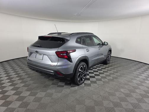 Sterling Gray Metallic 2026 Chevrolet Trax FWD 2RS