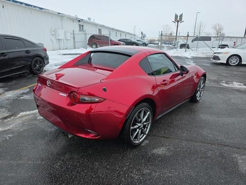2022 Mazda MX-5 Miata RF Grand Touring