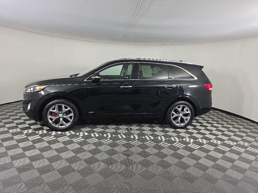Ebony Black 2017 Kia Sorento SX