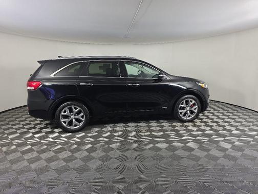 Ebony Black 2017 Kia Sorento SX