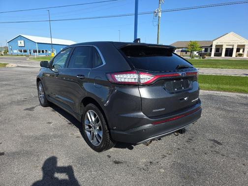 Magnetic 2017 Ford Edge Titanium