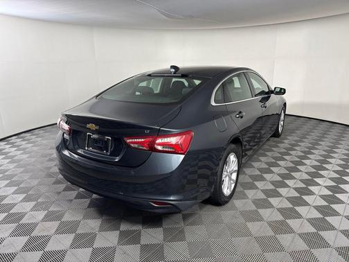 Shadow Gray Metallic 2021 Chevrolet Malibu FWD LT