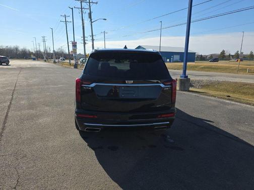 2023 Cadillac XT6 Luxury FWD