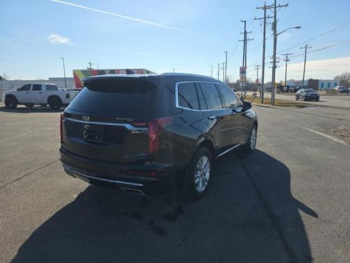 2023 Cadillac XT6 Luxury FWD