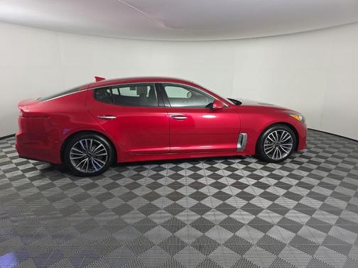 2019 Kia Stinger Base