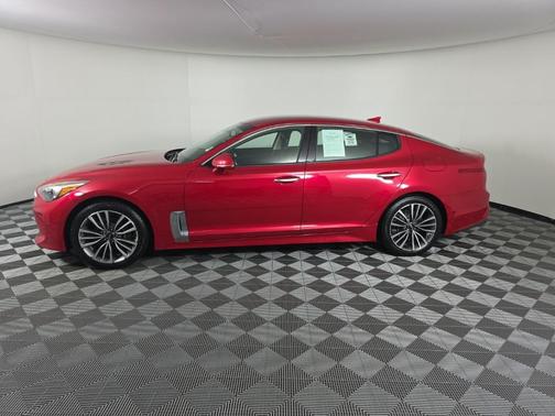 2019 Kia Stinger Base