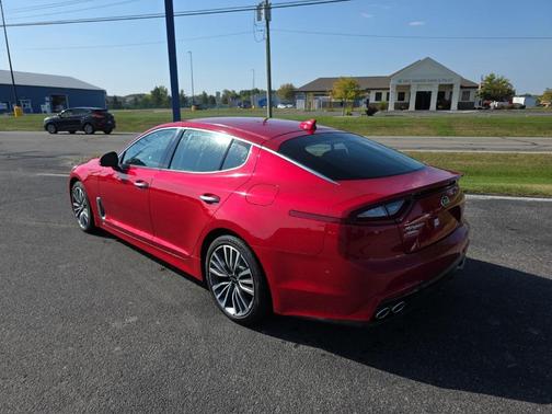 2019 Kia Stinger Base