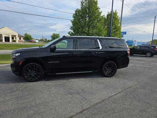Black 2021 Chevrolet Suburban LT