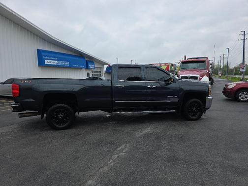 Graphite Metallic 2018 Chevrolet Silverado 2500 LTZ