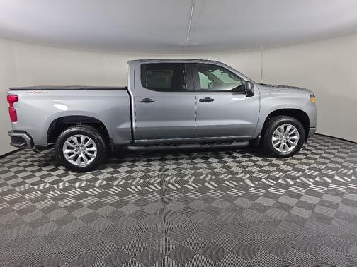 Sterling Gray Metallic 2026 Chevrolet Silverado 1500 Custom