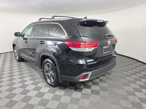 2017 Toyota Highlander Limited Platinum
