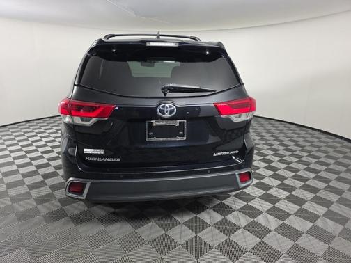 2017 Toyota Highlander Limited Platinum
