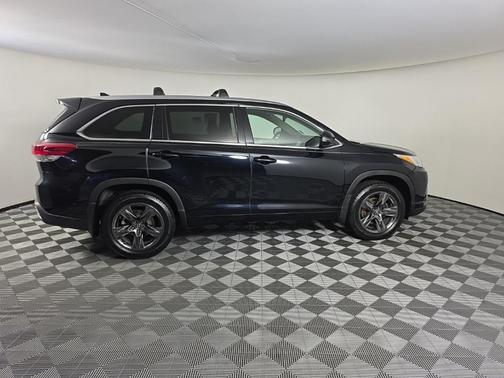 2017 Toyota Highlander Limited Platinum