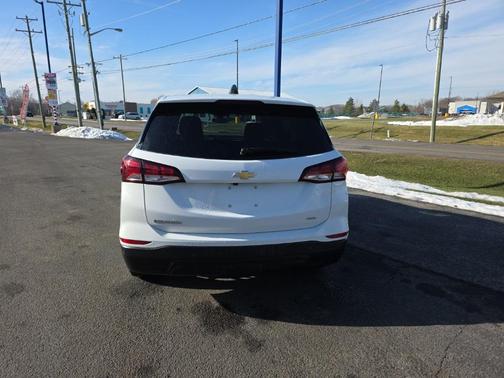 2023 Chevrolet Equinox LS