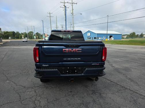 2021 GMC Sierra 2500 AT4