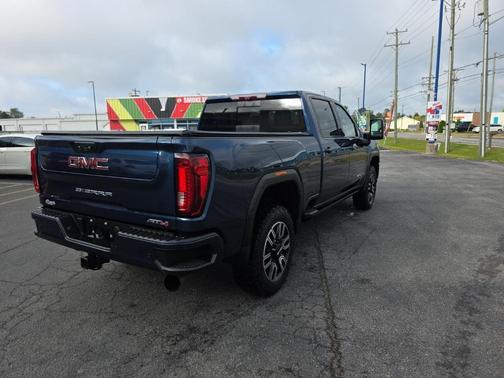 2021 GMC Sierra 2500 AT4