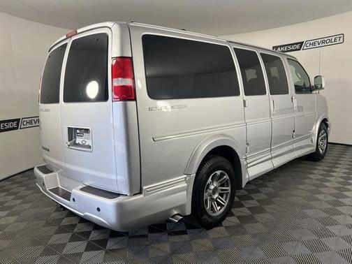 2019 Chevrolet Express 2500 Work Van