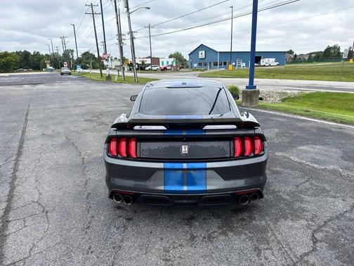Magnetic Metallic 2018 Ford Shelby GT350 Base
