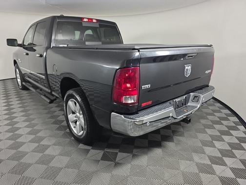 2016 RAM 1500 SLT