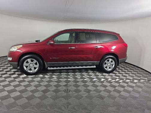 Red Jewel Tintcoat 2009 Chevrolet Traverse LT