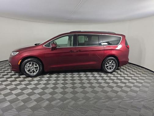 2021 Chrysler Pacifica Touring