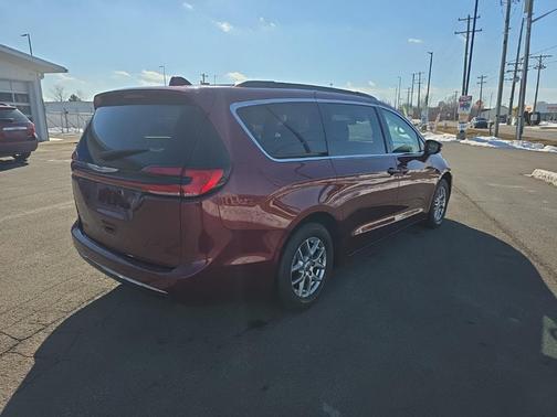 2021 Chrysler Pacifica Touring