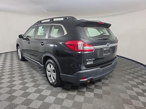 Crystal Black Silica 2021 Subaru Ascent Base 8-Passenger