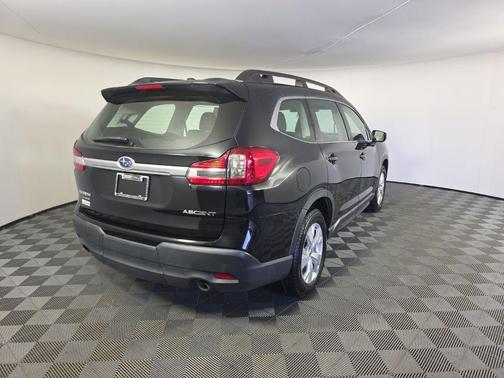 Crystal Black Silica 2021 Subaru Ascent Base 8-Passenger