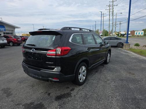 Crystal Black Silica 2021 Subaru Ascent Base 8-Passenger
