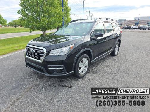 Crystal Black Silica 2021 Subaru Ascent Base 8-Passenger