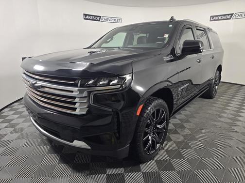 2023 Chevrolet Suburban 4WD High Country