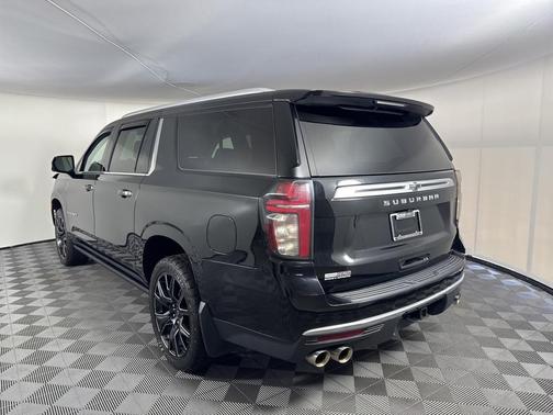 2023 Chevrolet Suburban 4WD High Country