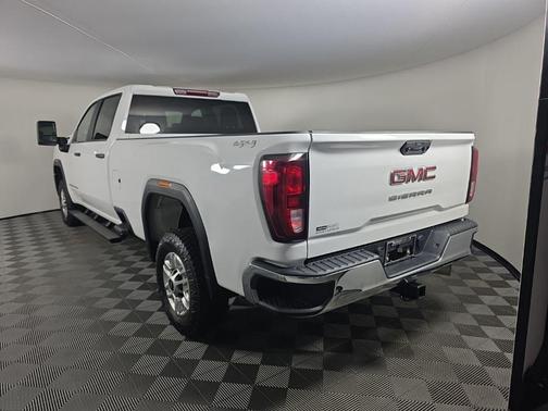 Summit White 2024 GMC Sierra 2500 Pro