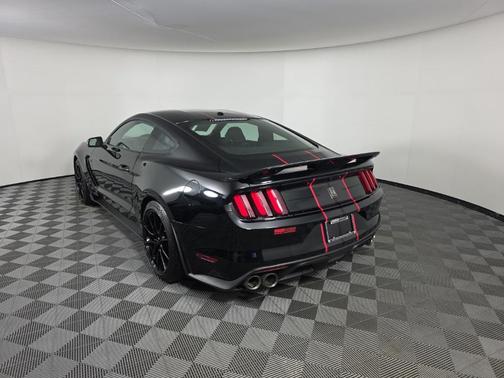2019 Ford Shelby GT350 Base