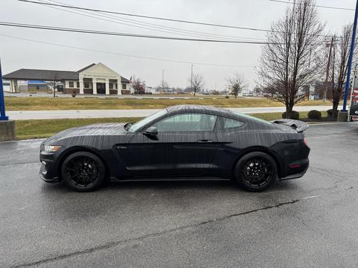 2019 Ford Shelby GT350 Base