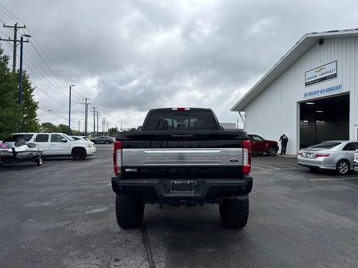 Shadow Black 2017 Ford F-250 Platinum
